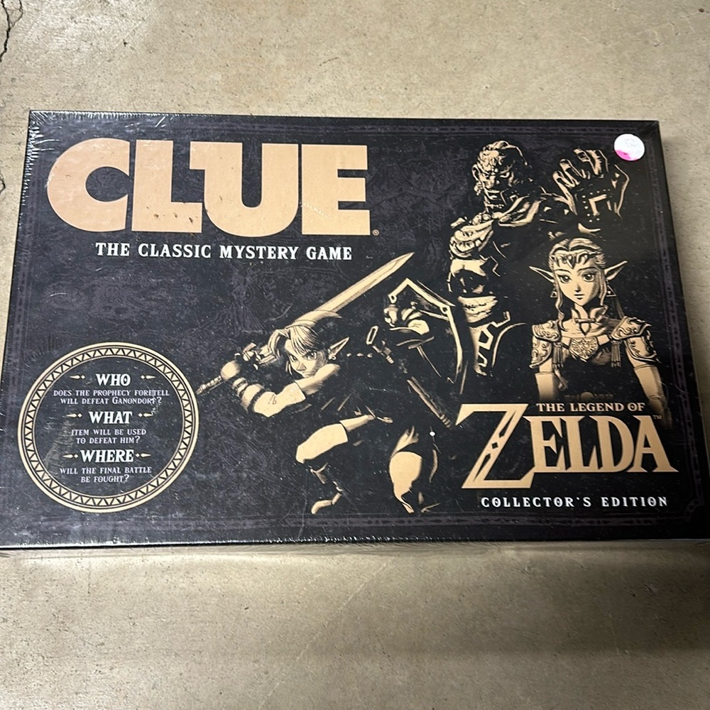 Brand new legend of Zelda collectors edition clue game